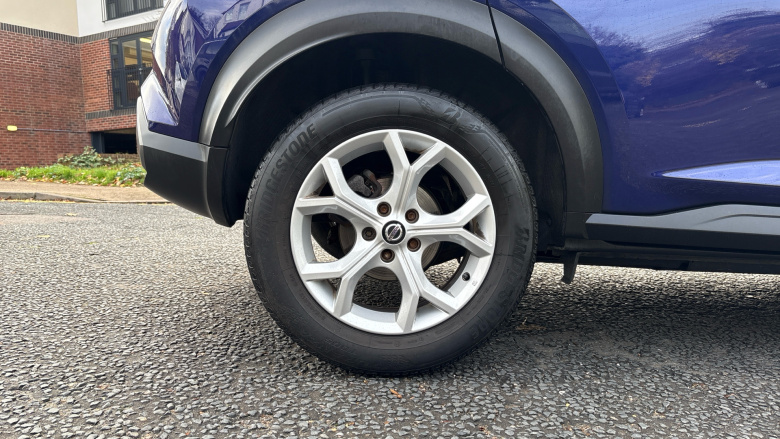 Nissan Juke 1.0 DiG-T 114 N-Connecta 5dr DCT Petrol Hatchback